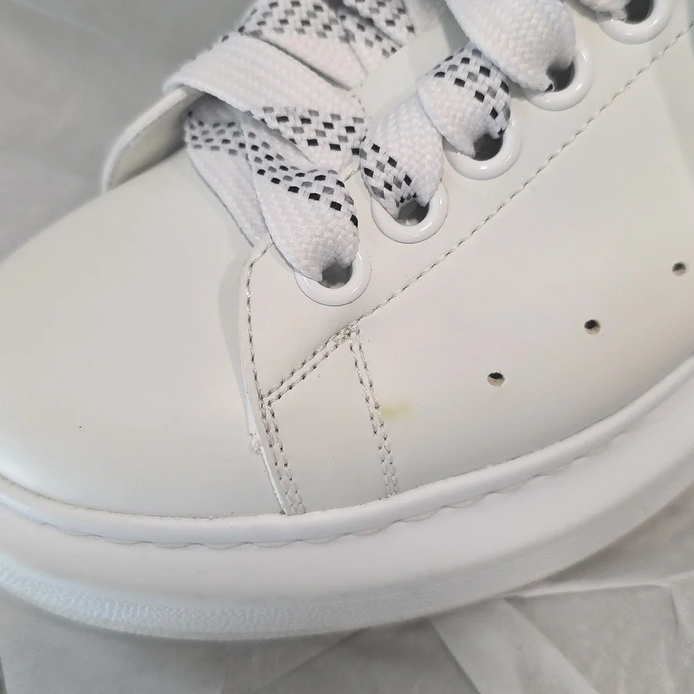 Alexander McQueen Oversized White Sneakers - Picture 10 of 10